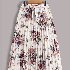 Maxi floral summer skirt